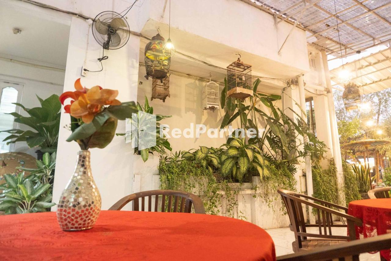 House Of Joy Sopalan Redpartner Hotel Kalasan Exterior photo